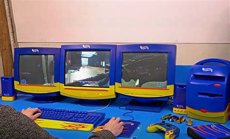 Modder Turns Hot Wheels PC from the 1990s Into a Powerful Modern Gaming ...