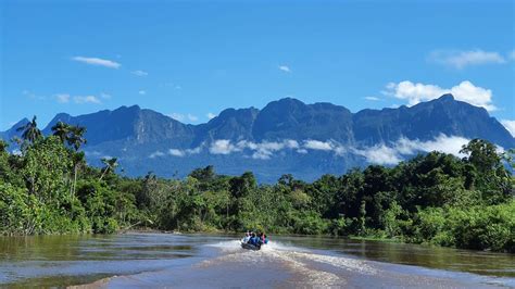 Pico da Neblina: A sacred peak off-limits for decades - BBC Travel