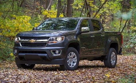 2017 Chevrolet Colorado V-6 8-Speed Automatic 4x4 Crew Cab Test ...