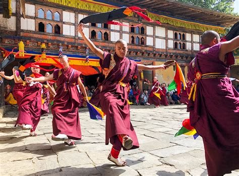 The Bhutanese Dance Legacy of Pema Lingpa─Still Thriving after 500 ...