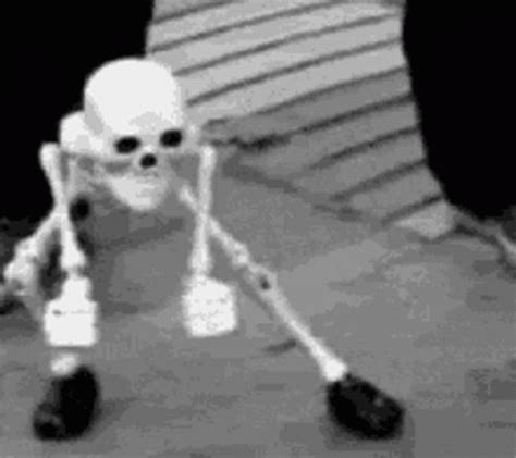 Skeleton Bone GIF - Skeleton Bone Dance - Discover & Share GIFs