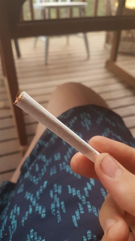 Probably the best roach I've ever rolled : r/weed