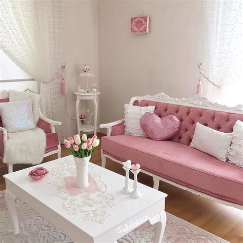 30 Desain Ruang Tamu Shabby Chic Minimalis Cantik Terbaru 2021 | Dekor ...