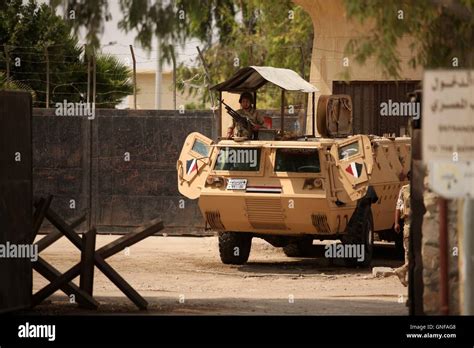 Rafah, Gaza Strip, Palestinian Territory. 30th Aug, 2016. Egyptian ...