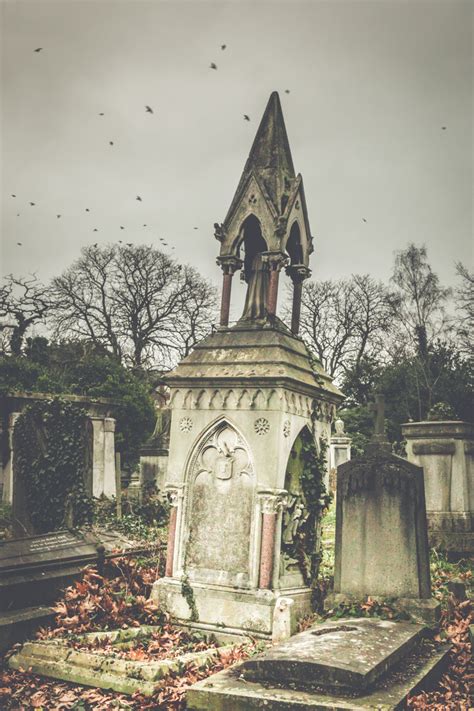 Kensal Green Cemetery, London UK / Hilary Reedgoes