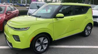 2020 Kia Soul EV In Space Green Exterior Color (LIVE PHOTOS)