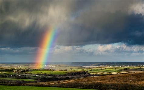 Rainbow Clouds Wallpaper - WallpaperSafari