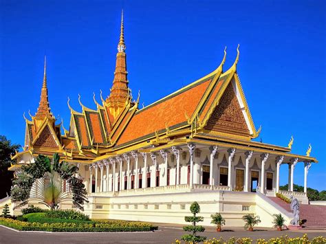 5-five-5: Silver Pagoda (Phnom Penh - Cambodia)