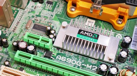 What Is a Motherboard Chipset? A Basic Definition | Tom's Hardware