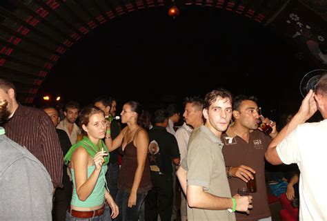 Photo Gallery of Nightlife in New Delhi- Explore Nightlife in New Delhi ...