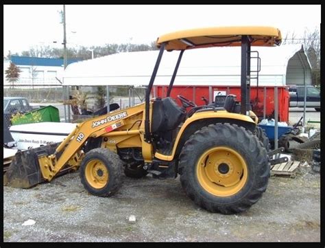 JOHN DEERE 110 TLB BACKHOE LOADER