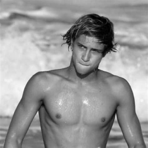 45 Iconic Ideas for Surfer Hair for Men | MenHairstylist.com