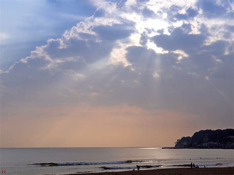 FROM THE GARDEN OF ZEN: Yuigahama beach: Kamakura