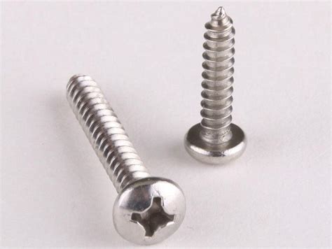 What Are the Different Materials of Wood Screws and What are Their ...