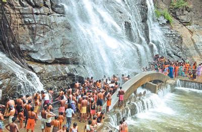 Courtallam (Kutralam) Waterfalls-South India's most natural spa - World ...