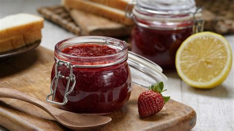 Why You Should Consider Making Homemade Jam