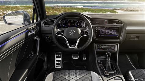 Volkswagen Tiguan Allspace | 2022MY | Interior, Cockpit