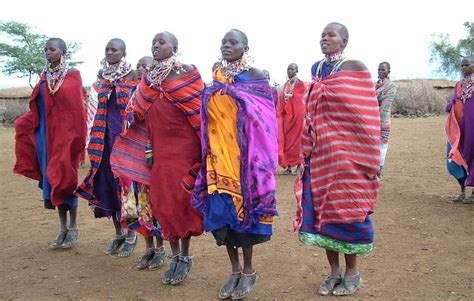 Maasai Tribe - Maasai History, Clothing, Culture - Kenya