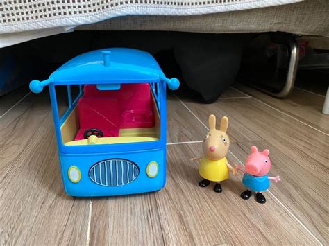 Peppa pig bus with sound 發聲巴士, 兒童＆孕婦用品, 玩具 - Carousell