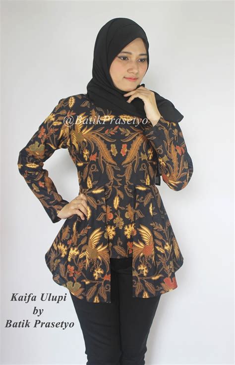 Contoh Model Baju Batik Kerja Model Baju Batik Pria Kombinasi - IMAGESEE