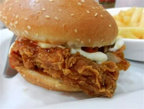 Spicy Zinger Burger Recipe (KFC Style) | TheRecipesPK