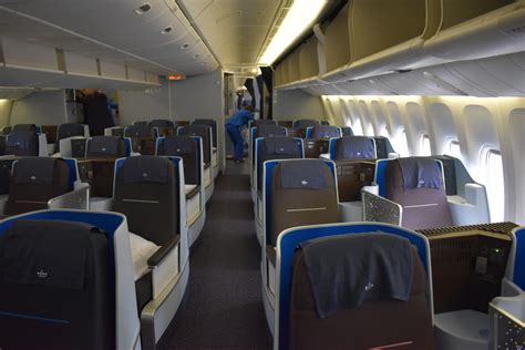 Delta Boeing 777 200 Business Class Seats | Elcho Table