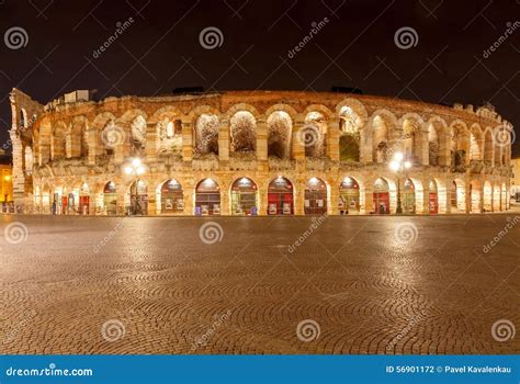 Verona. Arena Di Verona at Night Editorial Photography - Image of ...