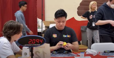 New world record in Rubik's Cube - Gadget Advisor