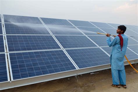 Gigawatt scale ‘ultra-mega’ solar parks driving India’s energy ...