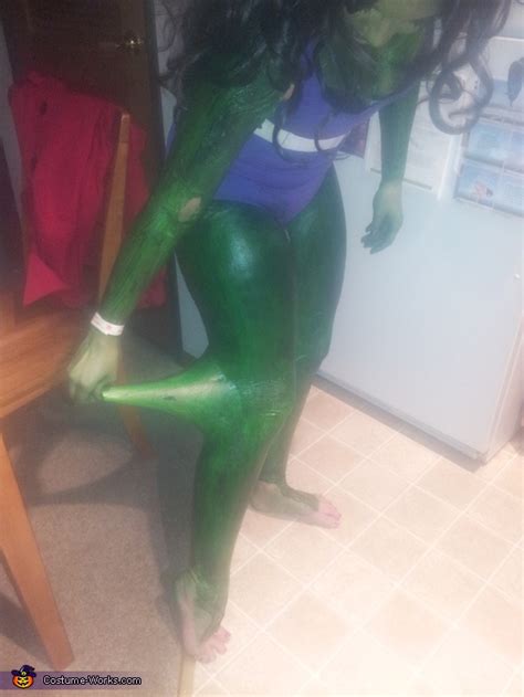 She-Hulk Costume - Photo 4/4