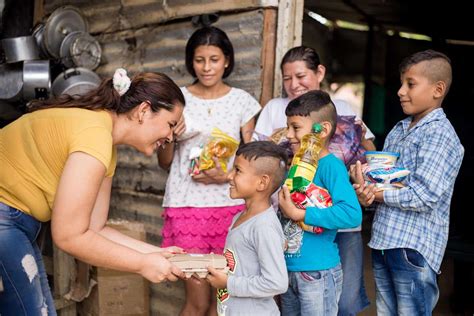 Venezuela Economic Crisis: How "The Poor" Are the Rescuers - Compassion ...