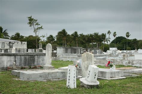 File:Key West cemetery.jpg