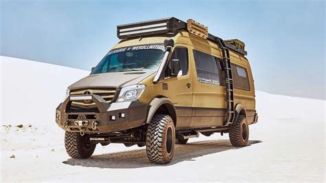 Este Mercedes-Benz Sprinter camper está listo para aventuras