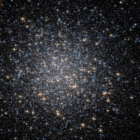 M13 - Great Globular Cluster in Hercules | The Sky Tonight