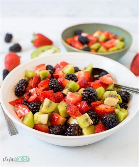 Blackberry Kiwi Fruit Salad (Paleo) • The Fit Cookie