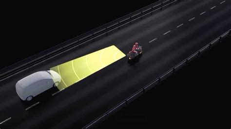 Meet Senzar: The Moto Blind Spot Detection System