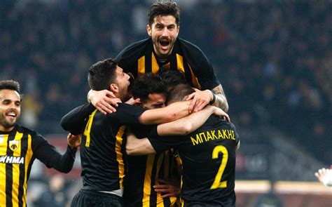 AEK gets the better of Olympiakos again, ousting it from the Cup ...