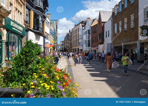 Oxford High Street on a Sunny Summer Day Editorial Photo - Image of ...