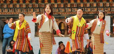 Traditional Dress of Bhutan | TravellersQuest