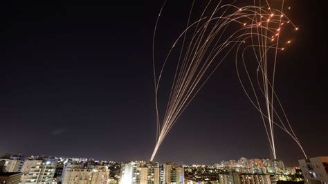 Israel: Hamas launches rocket attack on Tel Aviv | World News | Sky News