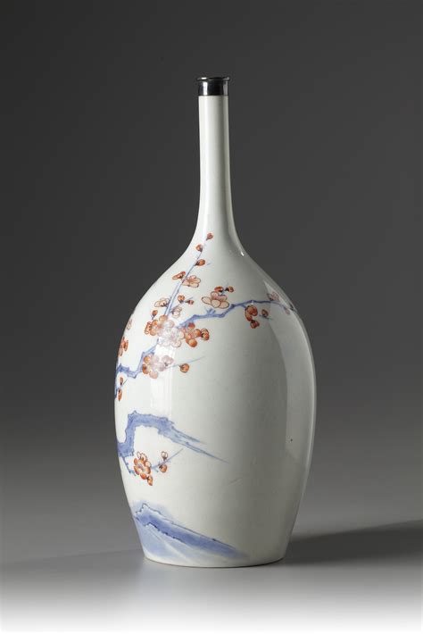 A Japanese Imari Sake Bottle | OAA