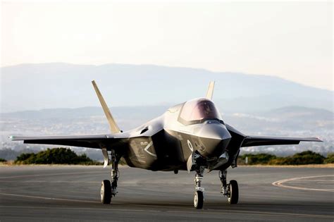 RAF F-35 stealth fighters arrive in Cyprus - Blog Before Flight ...