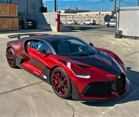 $5-Million Bugatti Divo, Nicknamed "Ladybug", Gets Unboxed - The Flighter