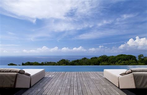 The Enchanting and Environmentally Friendly Alila Villas Uluwatu