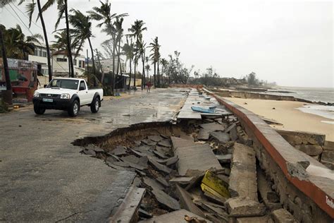 Photos: Over 1,000 feared dead after cyclone slams into Mozambique