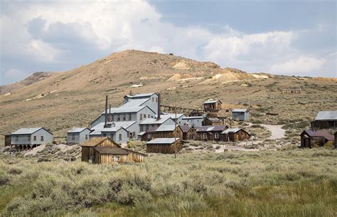 America's empty ghost towns, and why they're abandoned today ...