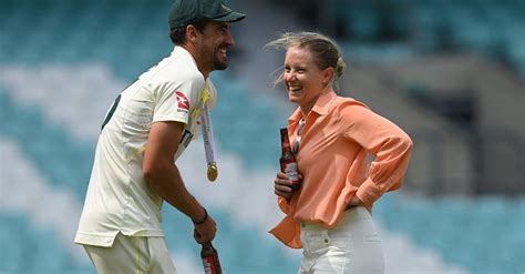 Tonya Houston Gossip: Mitchell Starc Wife Bat