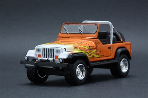 Diecast Hobbist: 1991 Jeep Wrangler