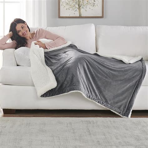 The Heated Weighted Blanket - Hammacher Schlemmer