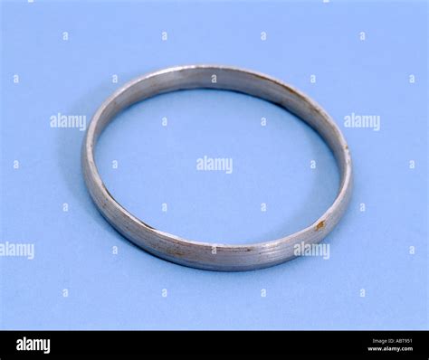 Sikh Khalsa Symbols Bracelet (Kara Stock Photo - Alamy